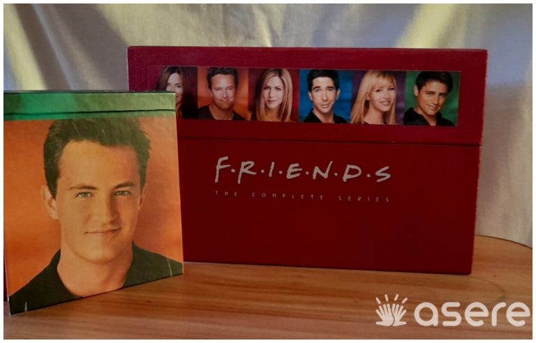Fallece Matthew Perry, el sarcástico Chandler Bing en ‘Friends’, a los 54 años