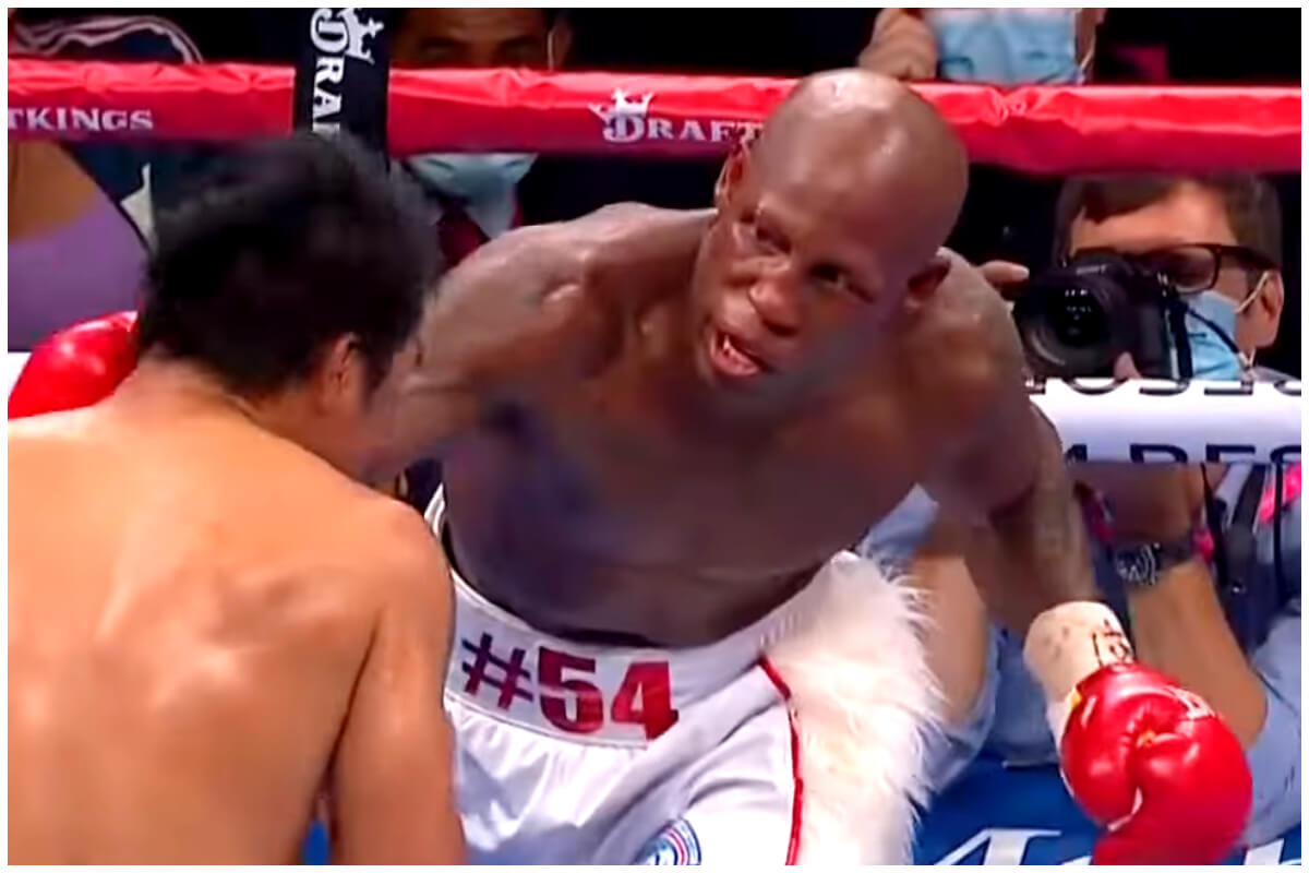 Yordenis Ugás en su pelea contra Manny Pacquiao, en 2021. (Captura de pantalla: Free Cuban- YouTube)