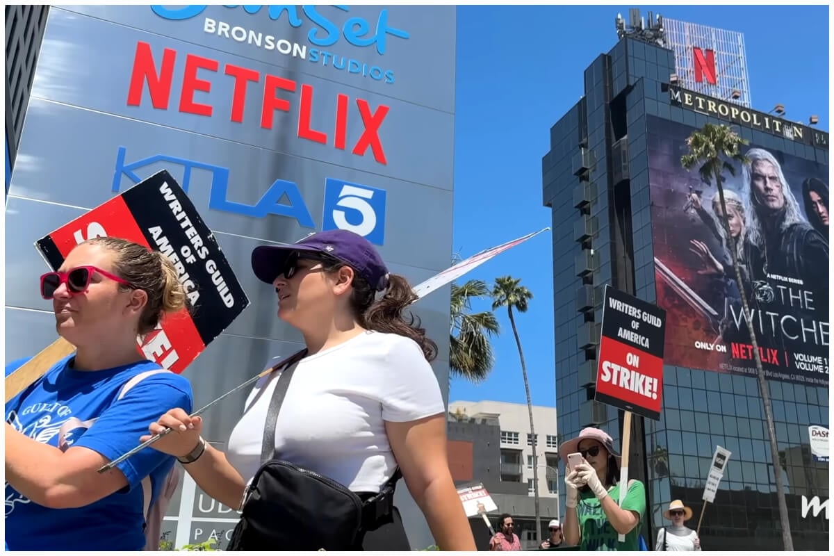 Actores y escritores en huelga en Hollywood. (Captura de pantalla: Ms Mojo- YouTube)