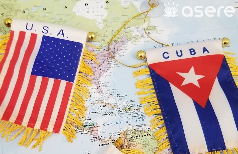 Imagen ilustrativa de las banderas de Cuba y EEUU. (Foto: Asere Noticias)