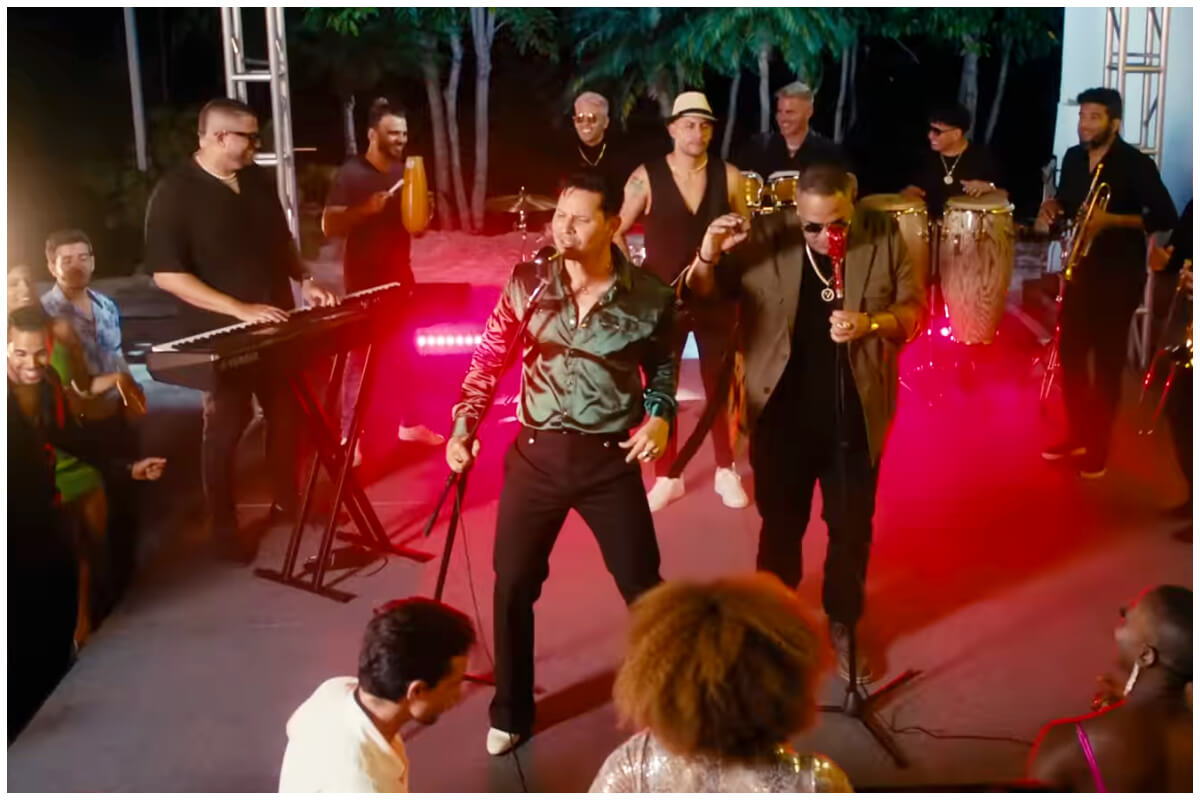 Leoni Torres cantando. (Captura de pantalla: Leoni Torres- YouTube)