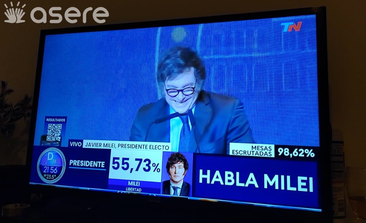 Javier Milei es electo como presidente de Argentina