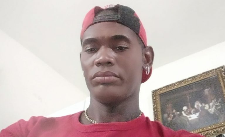Policía de Texas busca a cubano acusado de asesinar a su expareja