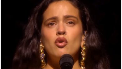 Rosalía en los Latin Grammys. (Captura de pantalla: Eurofan- YouTube)