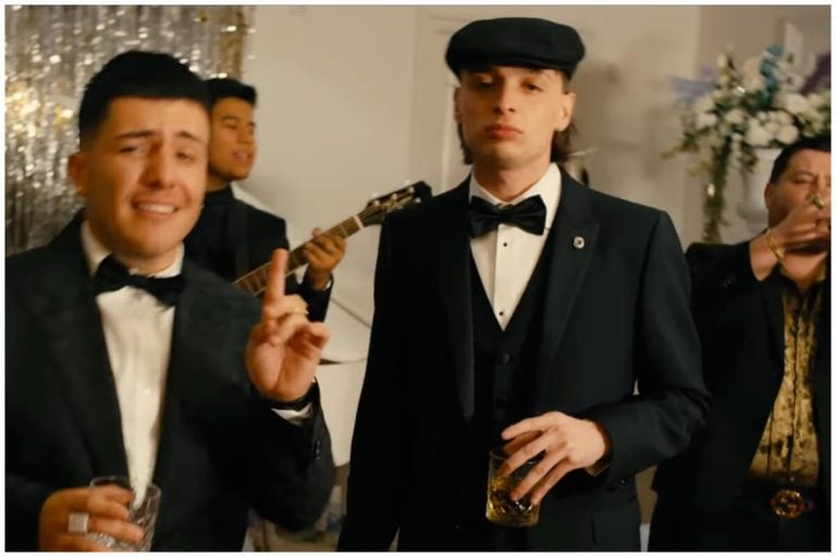 ‘Ella Baila Sola’ de Peso Pluma la Mejor Canción del Año según ‘Rolling Stone’