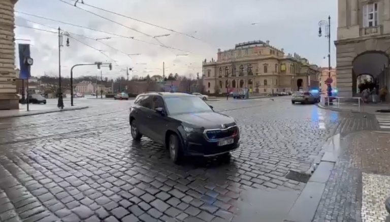Tiroteo en universidad de Praga deja varios muertos y decenas de heridos