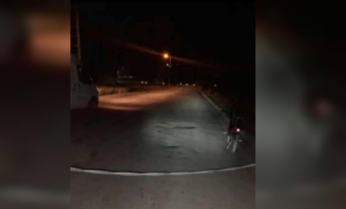 Alertan sobre trampa para asaltar vehículos en las calles de Las Tunas. (Foto © La Hora de Cuba-Facebook)