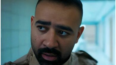 Fotograma de 'The Deep State'. (Captura de pantalla © alikarashi10 - Twitter)