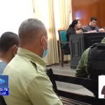 Juicio ejemplarizante transmitido por el noticiero. (Captura de pantalla © Canal Caribe-YouTube)