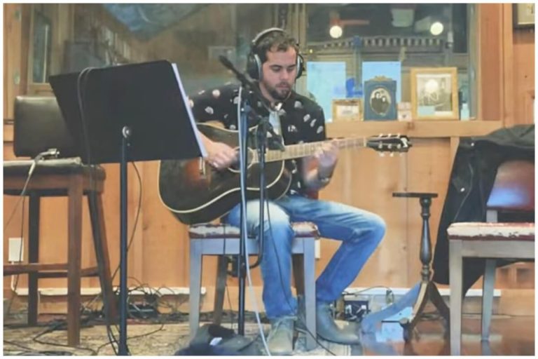 Roberto Gómez: el único cubano ganador en los Premios Grammy 2024