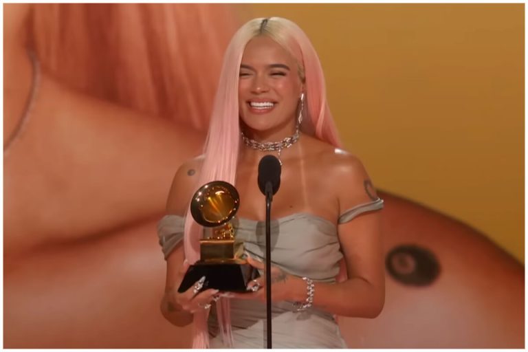 Karol G logra su primer Grammy: es la primera mujer en ganar en su categoría