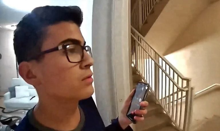 Nuevos videos del día que Derek Rosa asesinó a su madre en Hialeah