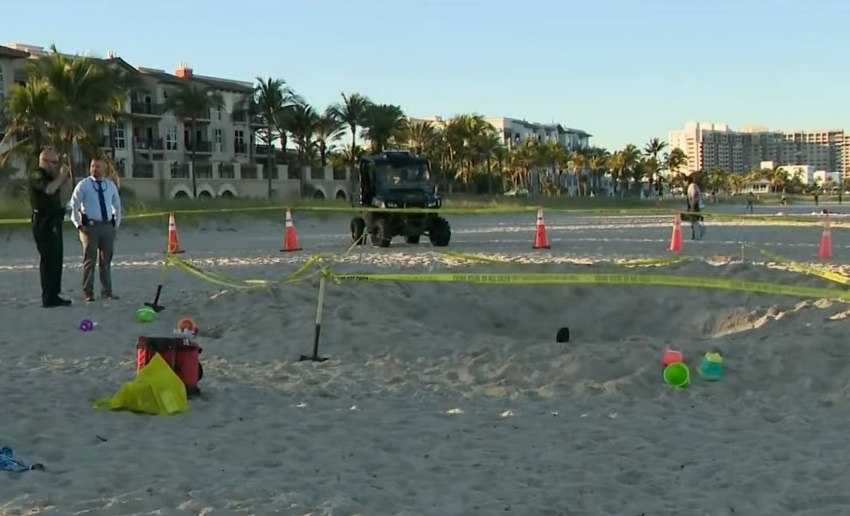 La menor terminó sepultada por la arena. (Captura de pantalla © CBS Miami-YouTube)