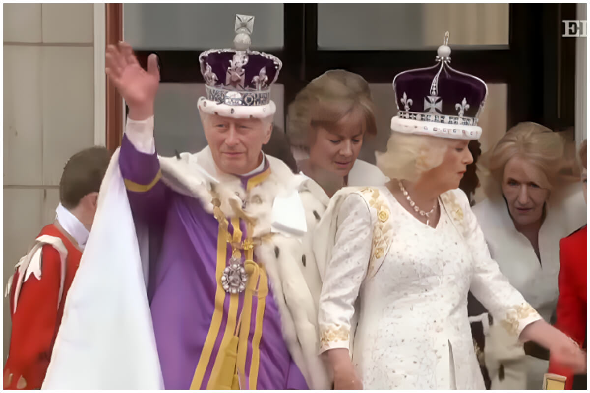 Rey Carlos III con su esposa, antes consorte, Camila. (Captura de pantalla © El País- YouTube)
