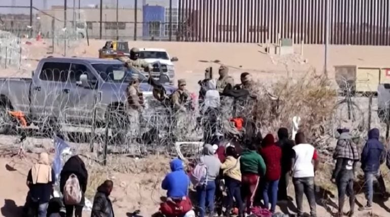 EEUU registra caída histórica en encuentros migratorios bajo políticas de Trump