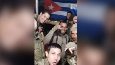 Imagen ilustrativa de soldados cubanos reclutados por Rusia. (Captura de pantalla © AmericaTeVe Miami-YouTube)