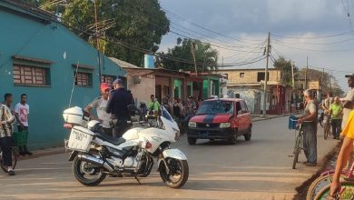 Fotografía del automóvil que atropelló a las cinco personas. (Foto © Ell Ley-Facebook)