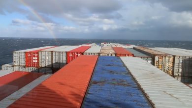 Imagen ilustrativa de un buque carguero en el mar. (Captura de pantalla © Joe Franta. Ship-YouTube)