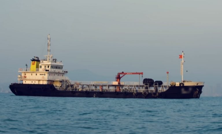 ¿Temor a las sanciones? buque ruso que llevaba petróleo a Cuba cambia de rumbo
