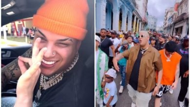 Dany Ome y Kevincito El 13 mostrando sus lujos por las calles de La Habana. (Captura de pantalla © Un martí to durako8 live official- Instagram)