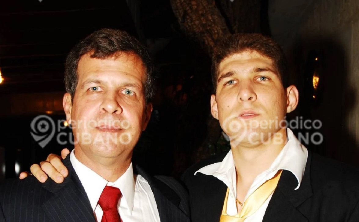 General de Brigada Luis Alberto Rodríguez López-Callejas junto a su hijo Raúl Guillermo, alias “El Cangrejo”. (Foto © Periódico Cubano)