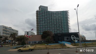 Imagen del emblemático Hotel Riviera en La Habana. (Foto © Asere Noticias)