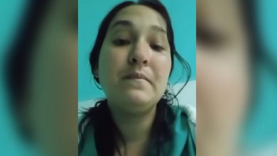 La mujer se encuentra desesperada. (Captura de pantalla © Javier Díaz-Facebook)