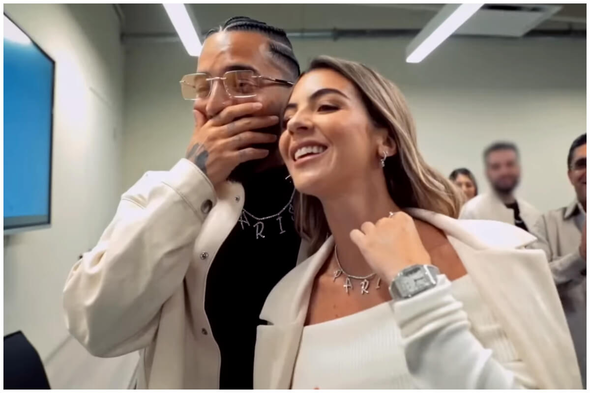 Maluma y su novia, Susana Gómez, se convirtieron en padres este sábado 9 de marzo. (Captura de pantalla © Maluma- YouTube)