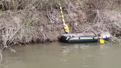 Balsa usada por los cubanos. (Captura de pantalla © Policía de Rumania)
