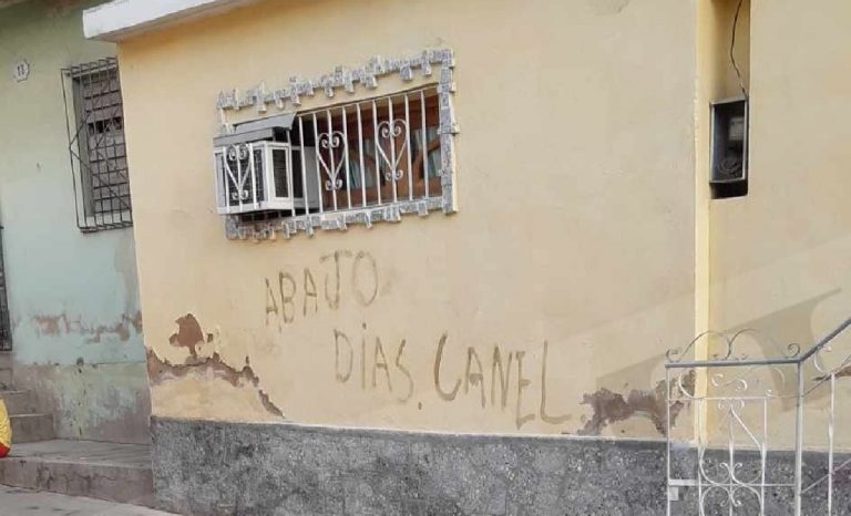 Pintan mensaje en contra de Díaz-Canel en Santiago de Cuba
