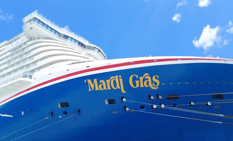Tripulación del crucero Mardi Gras es premiada por rescatar balseros cubanos
