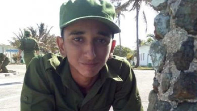 Padre de joven fallecido en Servicio Militar hace años sigue exigiendo justicia. (Foto © Alfredo González-Facebook)