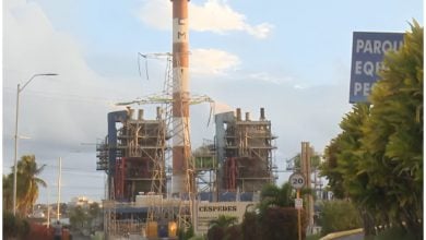 Termoeléctrica de Cienfuegos, una de las que suspenderá actividades en Cuba. (Captura de pantalla © Perlavisión- YouTube)