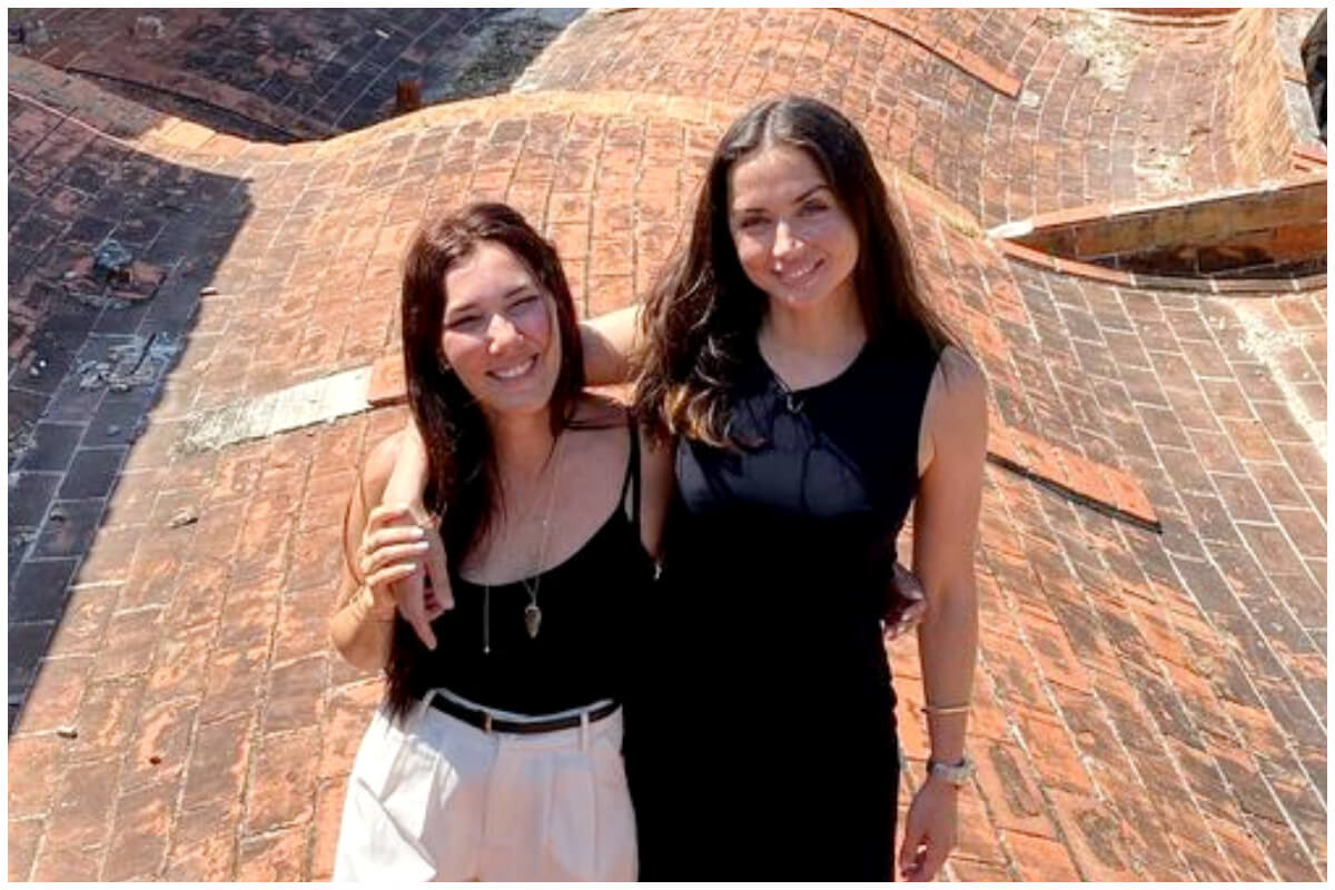 Ana de Armas y su amiga Claudia Muma Alvariño en Cuba. (Foto © Claudia.Muma14- Instagram)