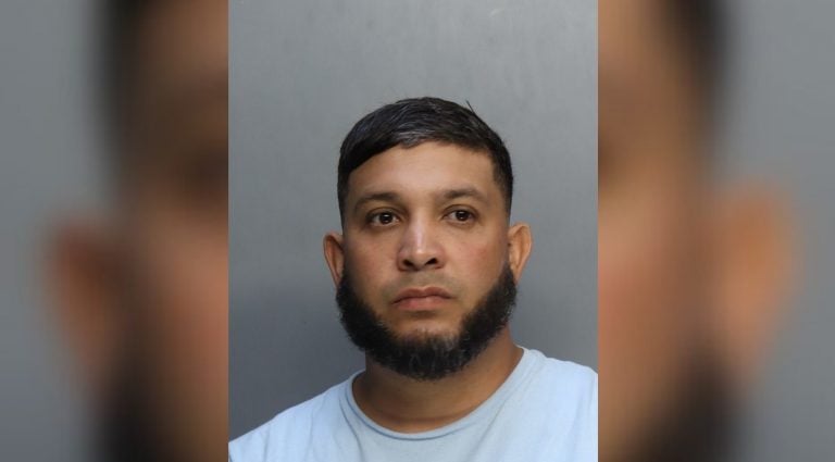 Camionero cubano es acusado de intento de asesinato tras pelea en Miami