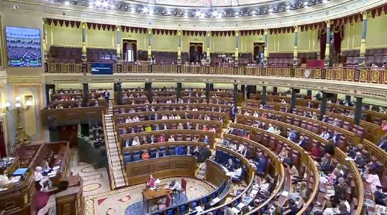 Congreso de España aprueba el envío de leche en polvo a Cuba