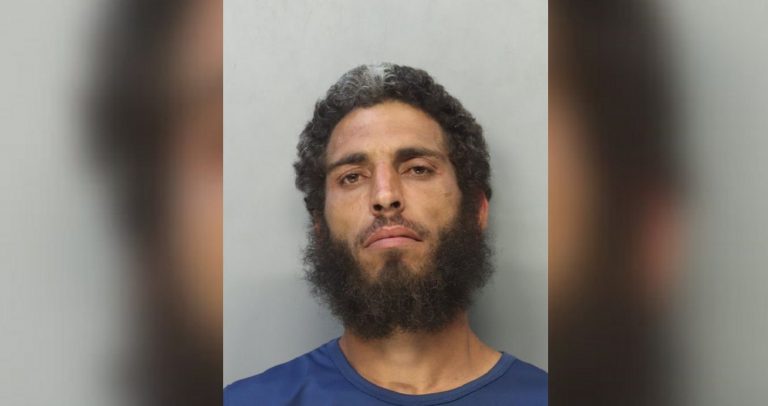 Arrestan a un cubano por robar varias veces en un Walgreens de Hialeah