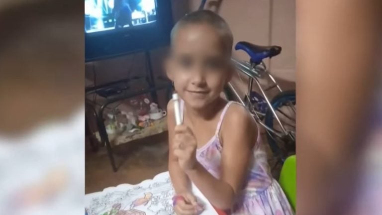 Familia pide parole humanitario para niña cubana con leucemia