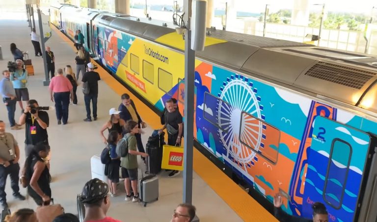 Servicio de trenes Brightline cambiará los precios de sus viajes el sur de Florida