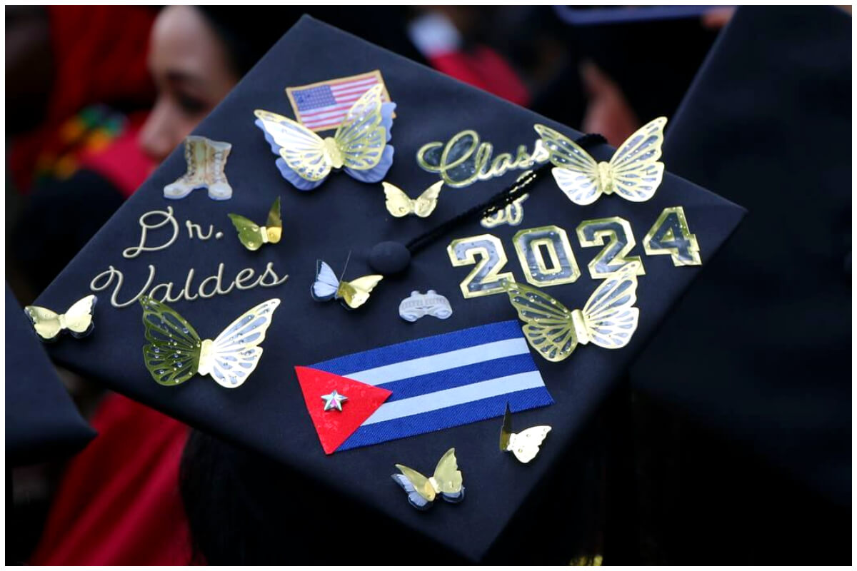 Birrete de graduación de Layra Valdés, inmigrante cubana graduada en Harvard. (Foto © Harvarddentalmed- Instagram)