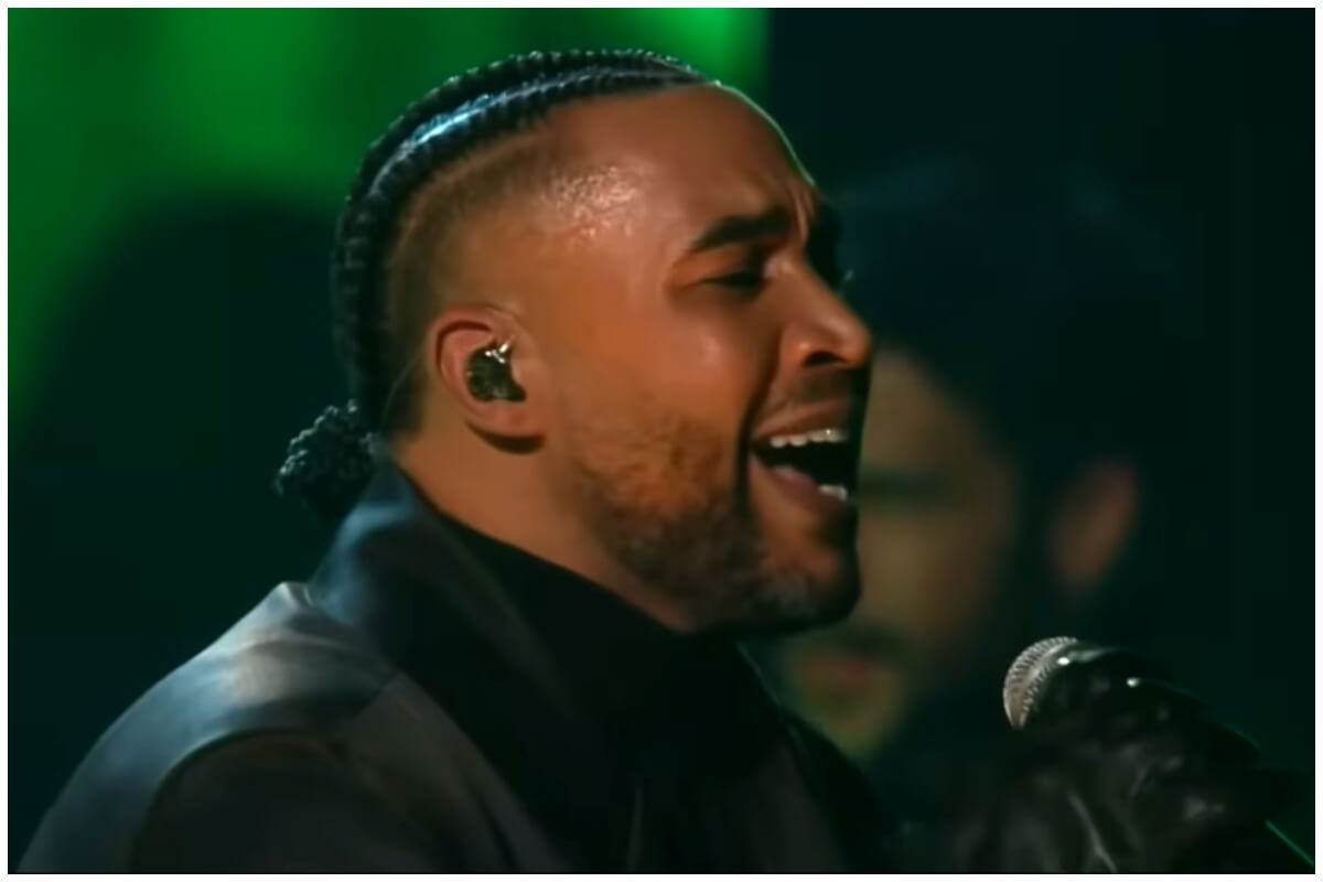Don Omar en su presentación Premios Lo Nuestro 2024. (Captura de pantalla © Marcelo Miranda- YouTube)