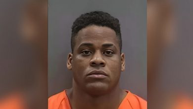 El hombre enfrenta cargos por homicidio y robo a mano armada. (Foto © Oficina del Sheriff del condado de Hillsborough)