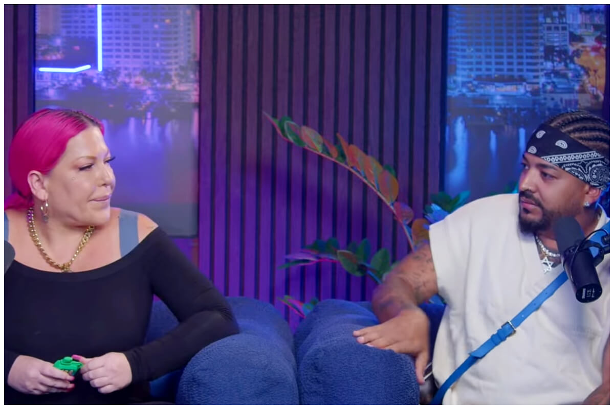 La Diosa y Yulién Oviedo se vieron de frente tras su sonada tiradera. (Captura de pantalla © Adrián Fernández- YouTube)