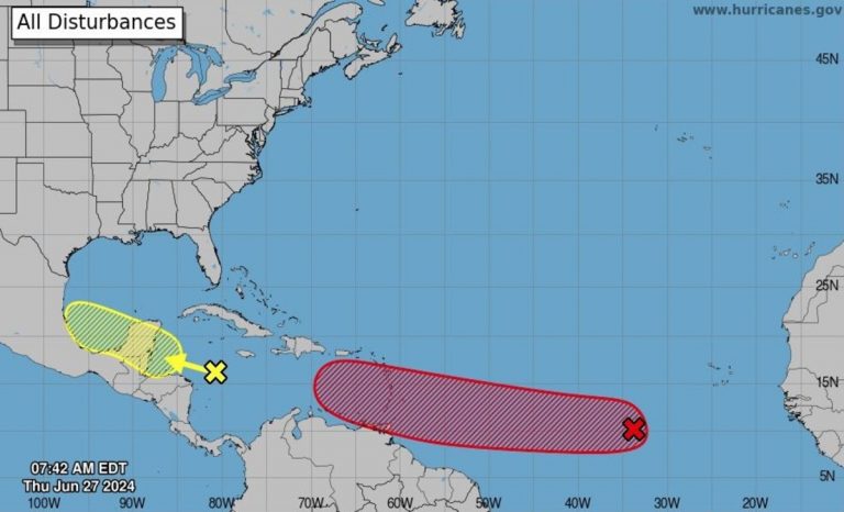Perturbación tropical cerca del Caribe amenaza con convertirse en ciclón
