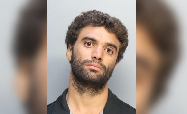Indigente cubano detenido por golpear a la empleada de un hotel en Miami Beach