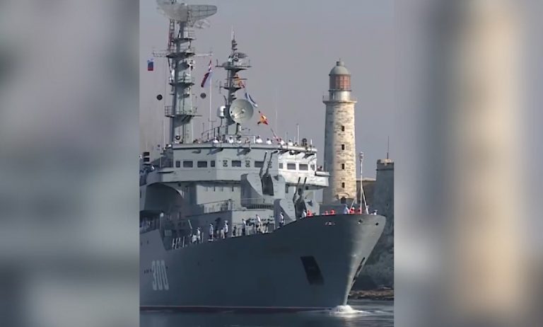 La nueva flotilla de buques rusos llega a aguas de La Habana