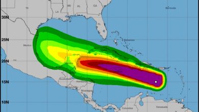Trayectoria y efecto de los vientos del huracán. (Imagen © Centro Nacional de Huracanes)