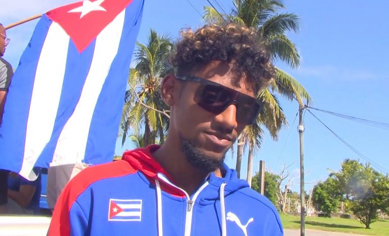 Velocista Shainer Reginfo abandona la delegación cubana en México