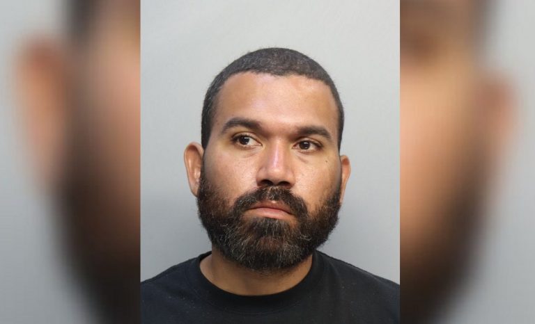 Cubano golpea a su suegra en La Pequeña Habana durante robo fallido