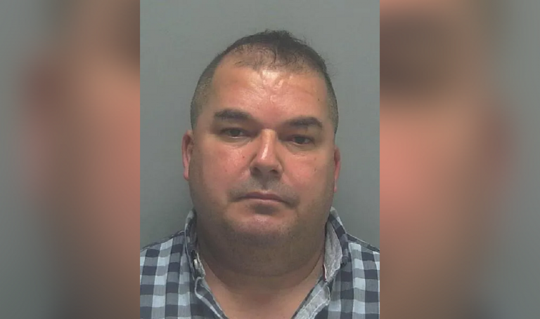 Miami-Dade: arrestan a cubano por robar cheques del restaurante donde trabajaba